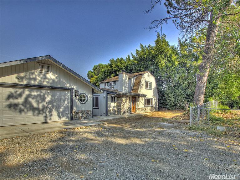 8564 Winding Way, Fair Oaks, CA 95628 photo 3
