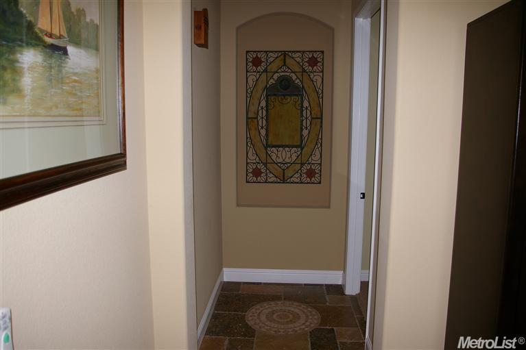 3825 Gresham Ln, Sacramento, CA 95835 photo 10