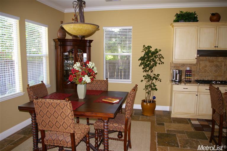 3825 Gresham Ln, Sacramento, CA 95835 photo 5