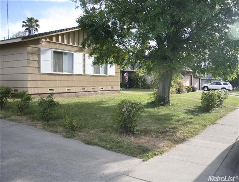 6442 Coyle, Carmichael, CA 95608 photo 2