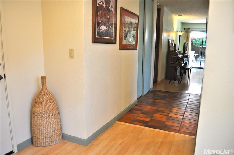 136 Ipanema Pl, Davis, CA 95616 photo 9