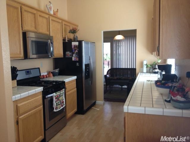 5009 Charter Rd, Rocklin, CA 95765 photo 2
