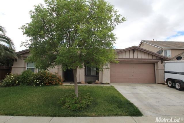 1204 Cliff Swallow Dr, Patterson, CA 95363 photo 1