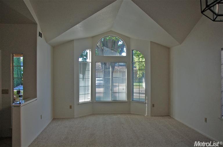 8151 Orchid Tree Way, Antelope, CA 95843 photo 3
