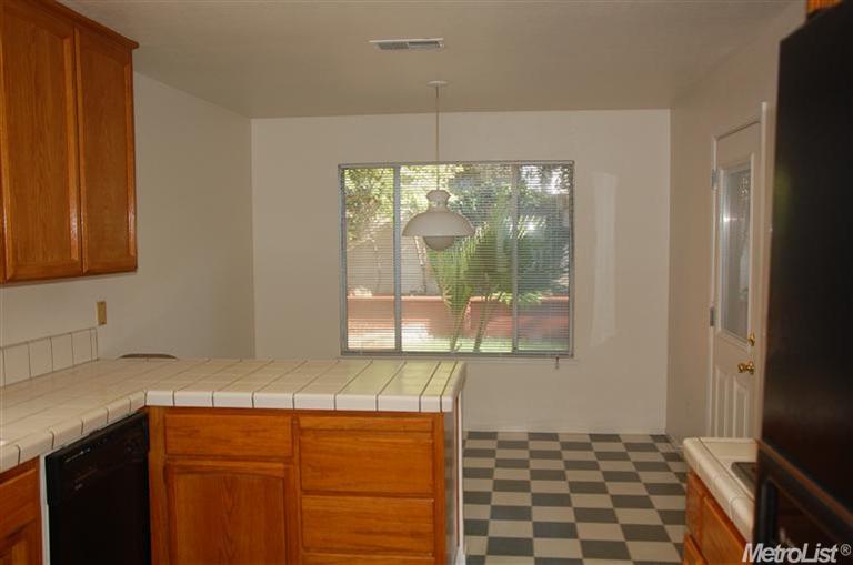8151 Orchid Tree Way, Antelope, CA 95843 photo 6