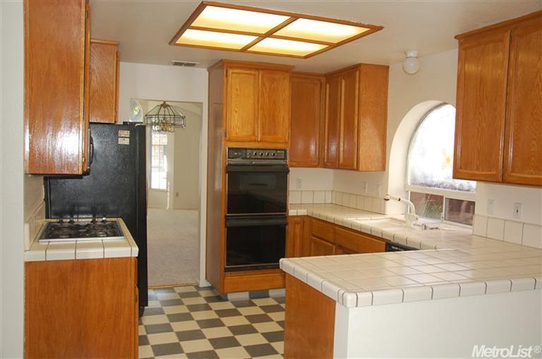 8151 Orchid Tree Way, Antelope, CA 95843 photo 5