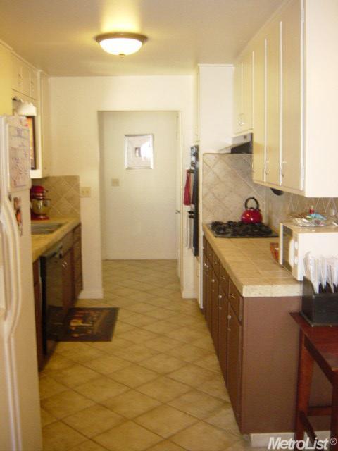 1820 Glaston Ave, Modesto, CA 95350 photo 7