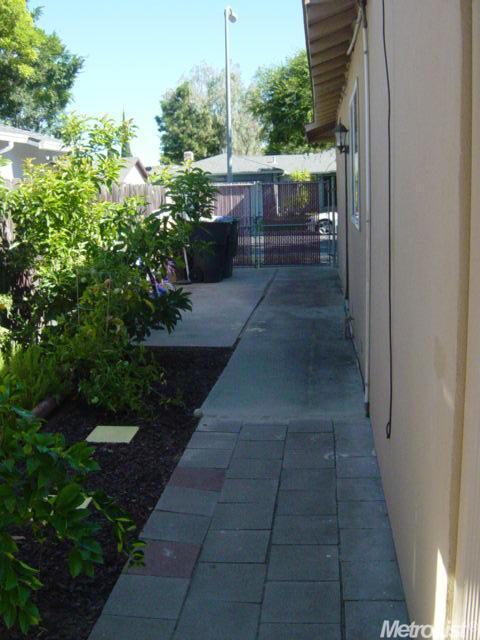 1820 Glaston Ave, Modesto, CA 95350 photo 20