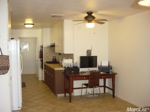 1820 Glaston Ave, Modesto, CA 95350 photo 9