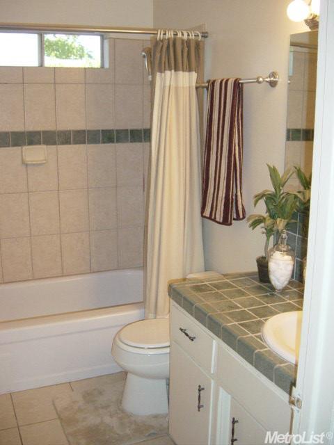 1820 Glaston Ave, Modesto, CA 95350 photo 14