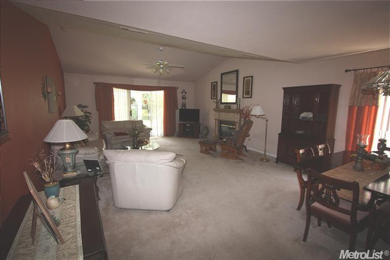 1142 Eastburg, Ripon, CA 95366 photo 3