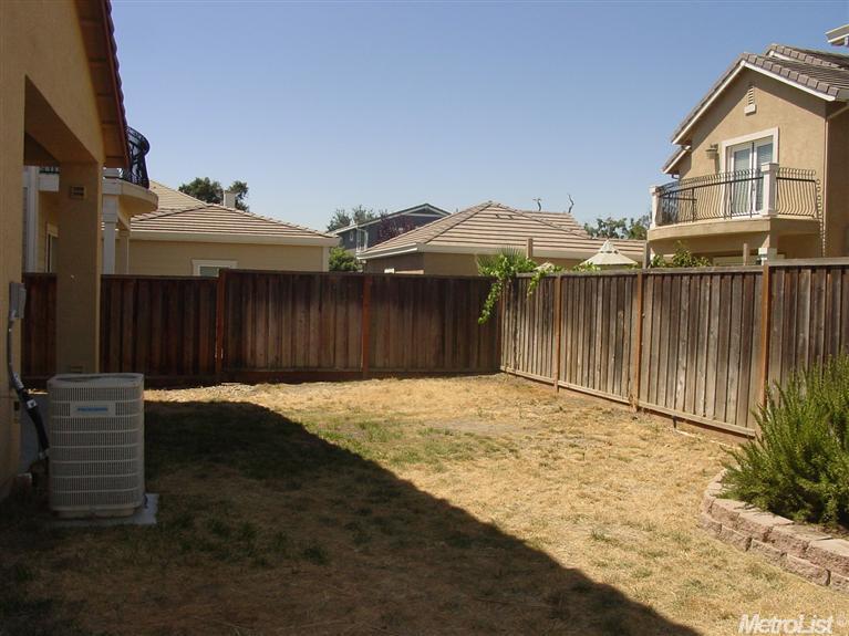 827 Village, Lathrop, CA 95330 photo 17