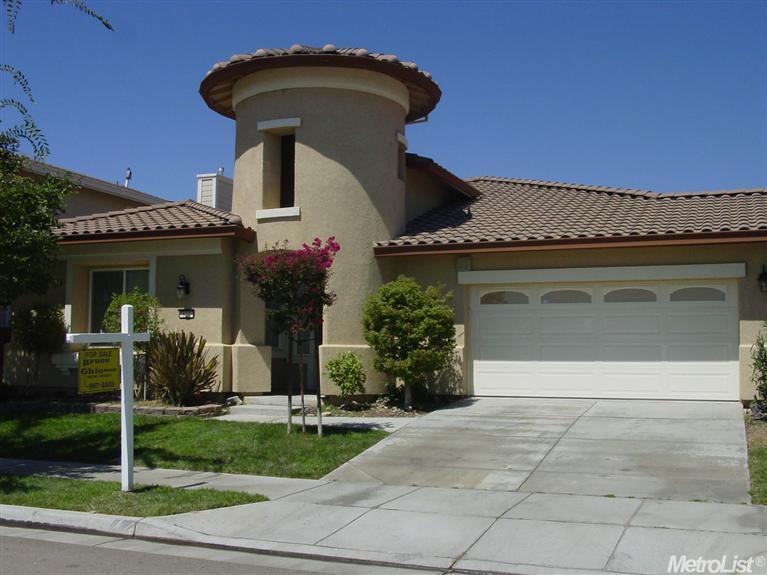 827 Village, Lathrop, CA 95330 photo 1