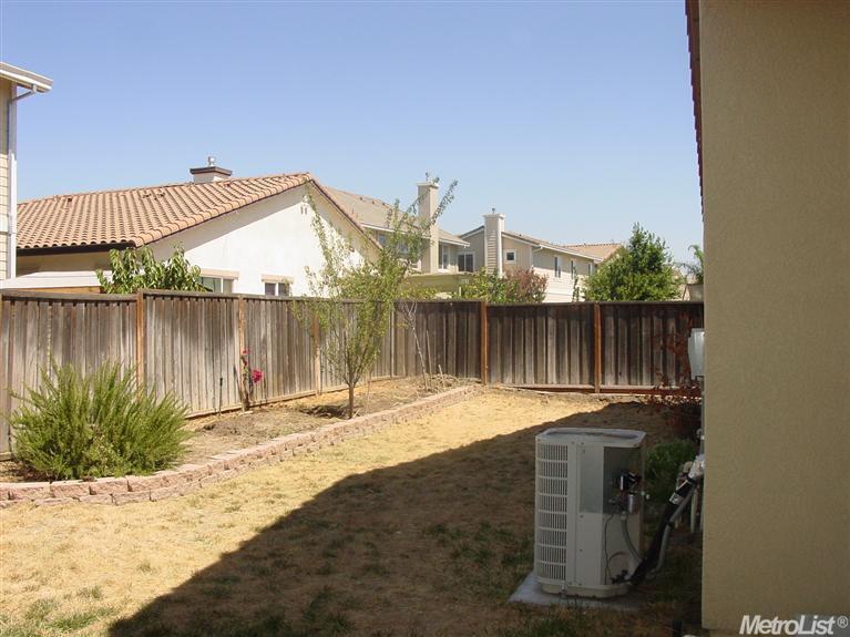 827 Village, Lathrop, CA 95330 photo 16