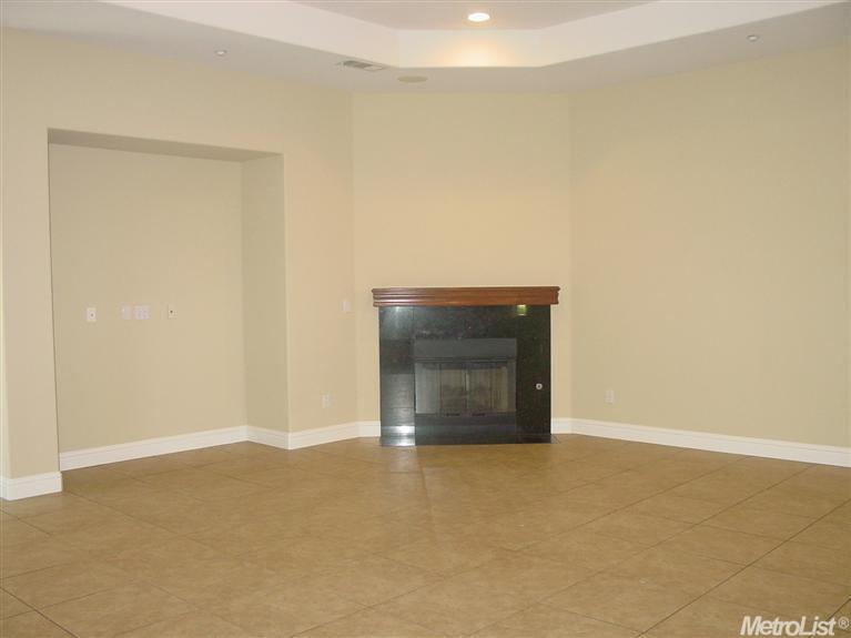 827 Village, Lathrop, CA 95330 photo 7
