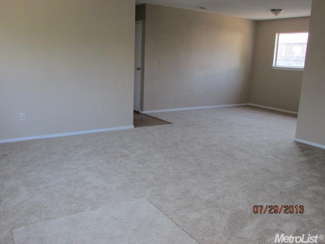 515 Mingo Way, Lathrop, CA 95330 photo 2