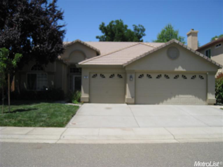 729 King, Folsom, CA 95630 photo 1