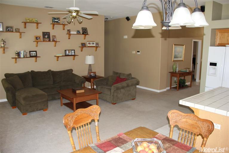 729 King, Folsom, CA 95630 photo 7