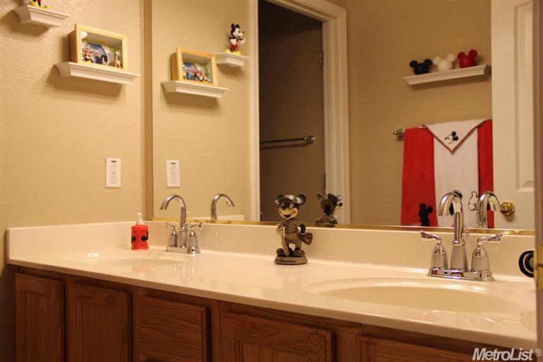 729 King, Folsom, CA 95630 photo 11