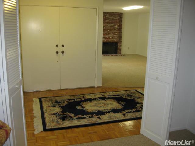 405 Leveland Ln, Modesto, CA 95350 photo 4