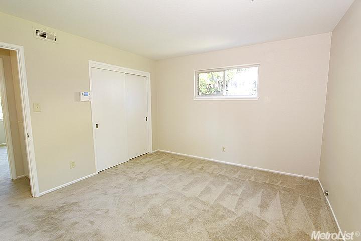 5936 Ellerslee Dr, Carmichael, CA 95608 photo 8