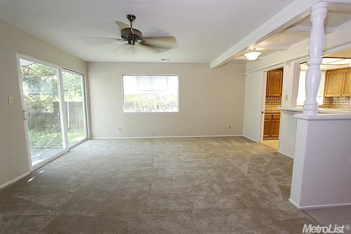 5936 Ellerslee Dr, Carmichael, CA 95608 photo 2