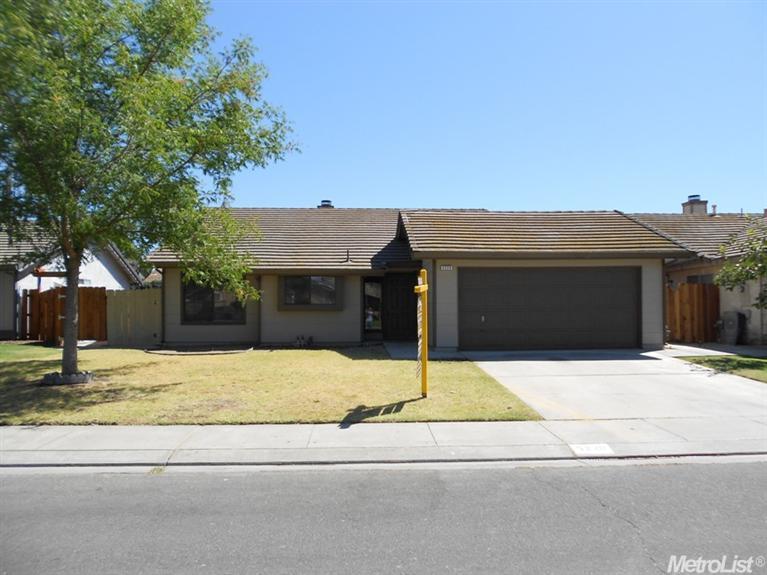 3220 Rhone Dr, Ceres, CA 95307 photo 1