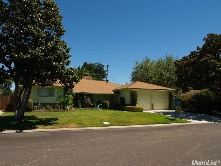 1438 Queens Ave, Modesto, CA 95355 photo 2