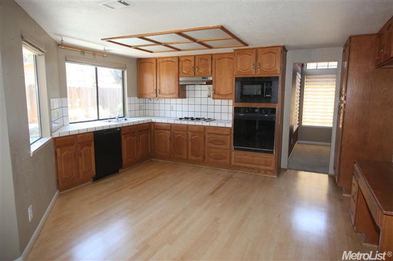 3820 Ararat Ave, Modesto, CA 95356 photo 9