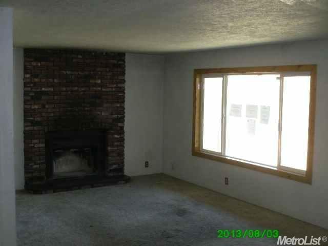 1579 Normandy Dr, Modesto, CA 95351 photo 8