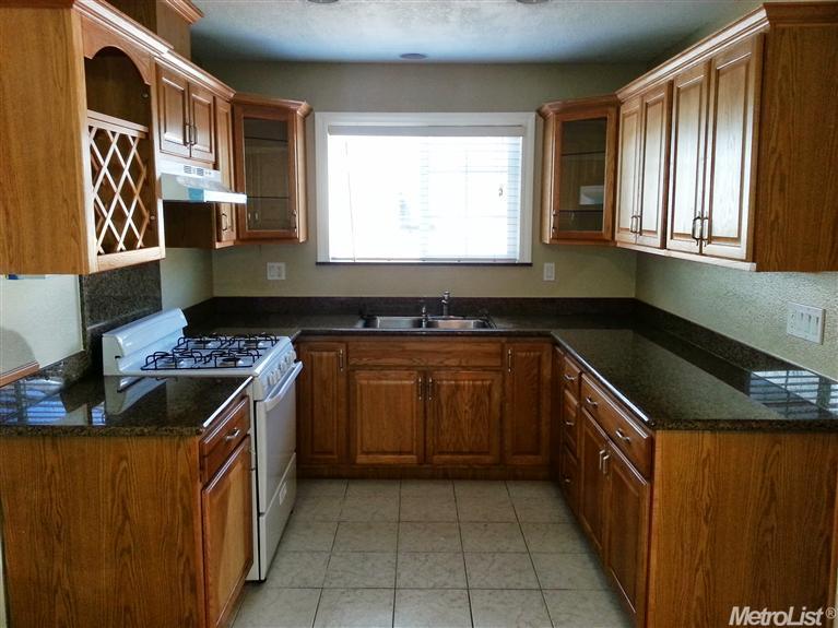 1125 Lorene Ave, Manteca, CA 95336 photo 2