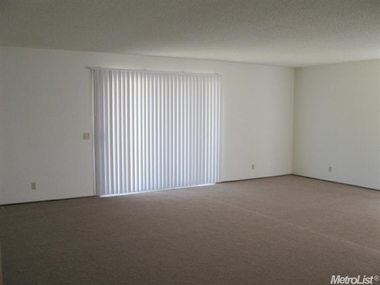 3476 Davidson Dr, Antelope, CA 95843 photo 2