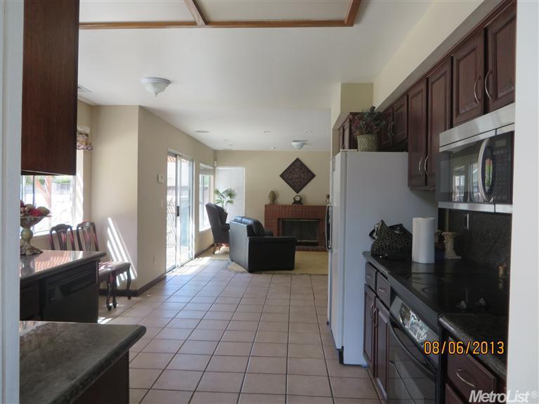 495 Silvertail Pl, Tracy, CA 95376 photo 4