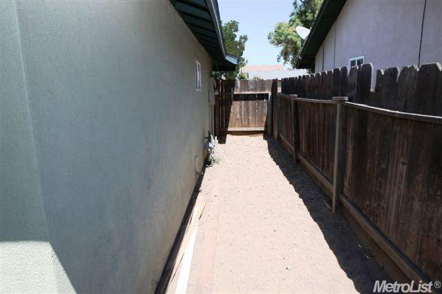 1428 Jackellen Ln, Modesto, CA 95356 photo 13