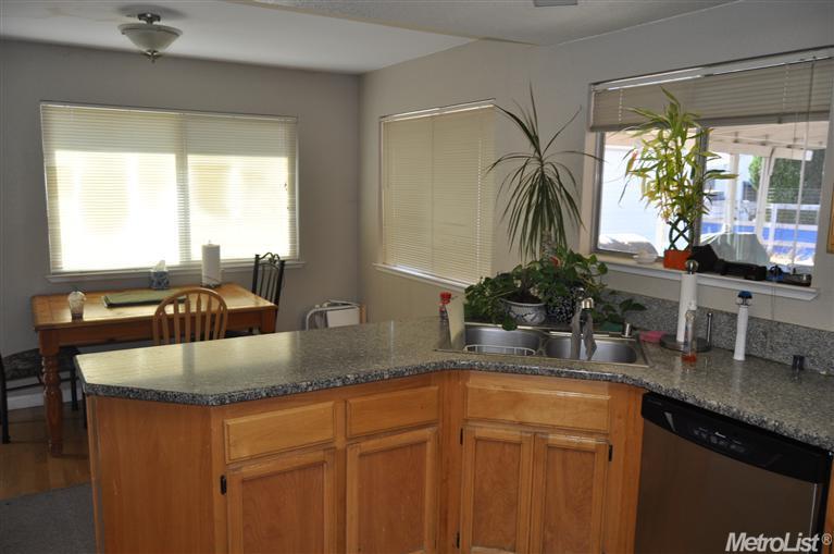 8014 Rivergreen Dr, Elverta, CA 95626 photo 9