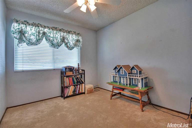 7845 Gull Way, Antelope, CA 95843 photo 17