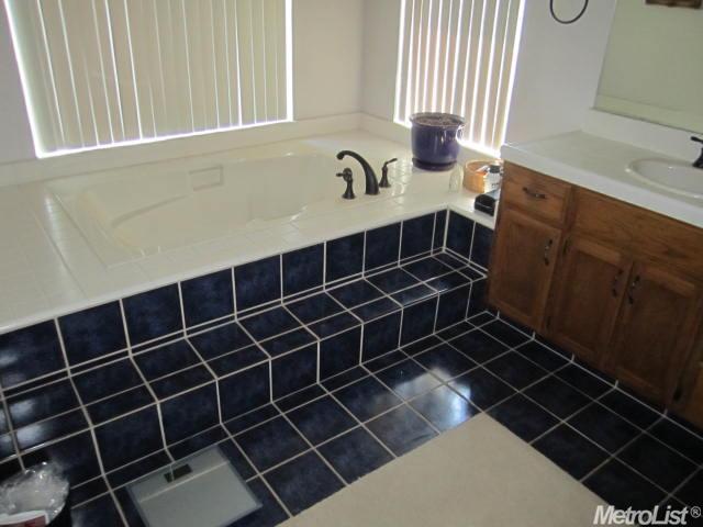 2224 Grenoble Dr, Lodi, CA 95242 photo 15