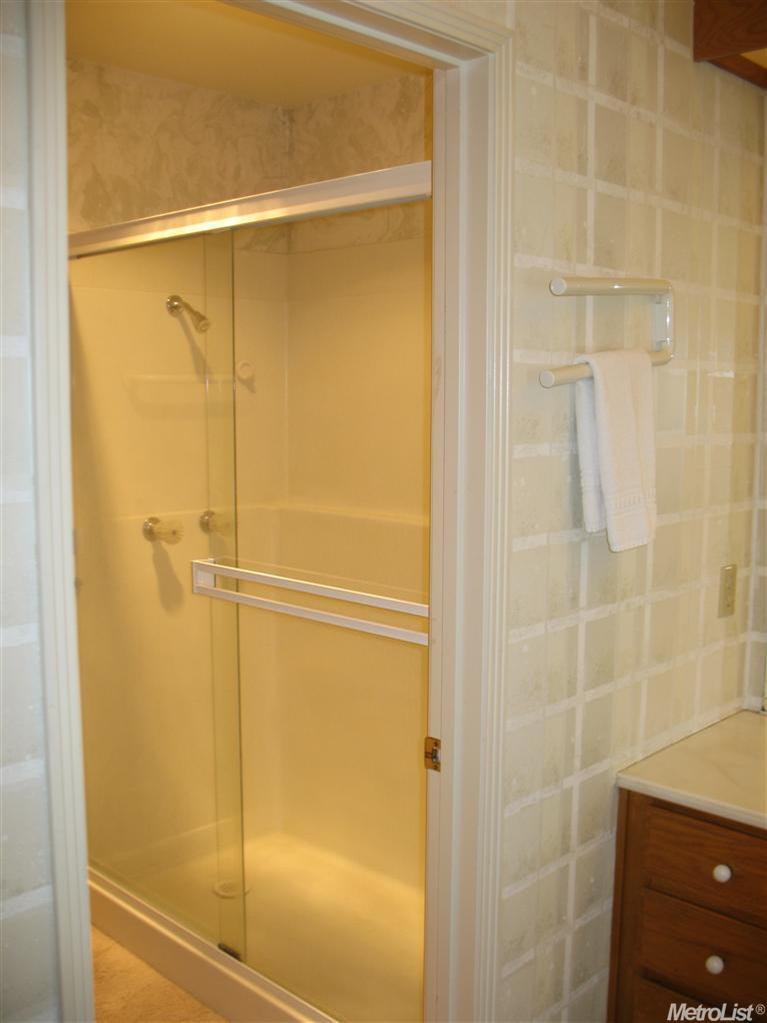 2704 Sherwood #a, Modesto, CA 95350 photo 11