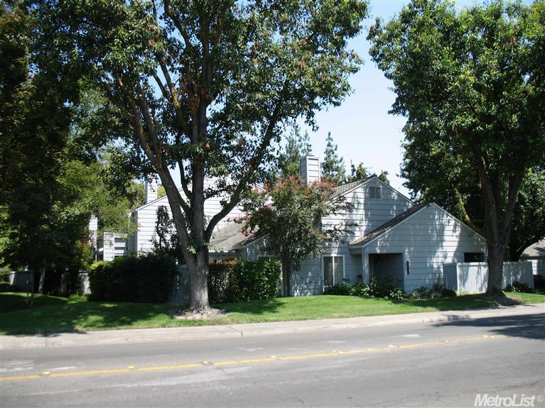 2704 Sherwood #a, Modesto, CA 95350 photo 1