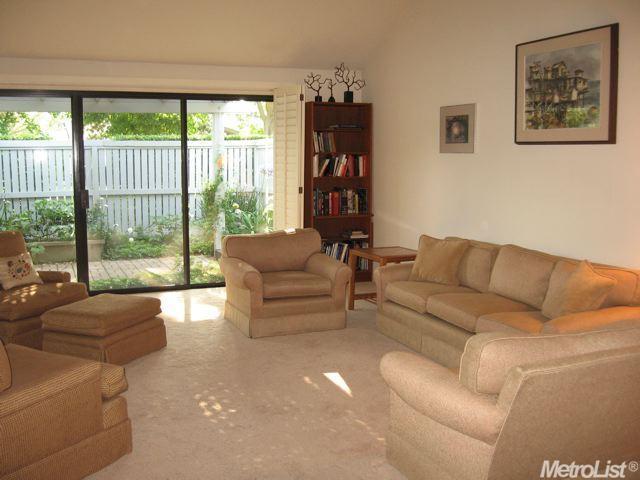 2704 Sherwood #a, Modesto, CA 95350 photo 2