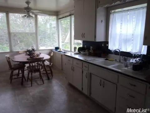2025 River Rd, Modesto, CA 95351 photo 16