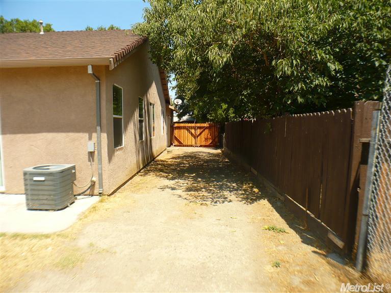 20 E South St, Tracy, CA 95376 photo 17