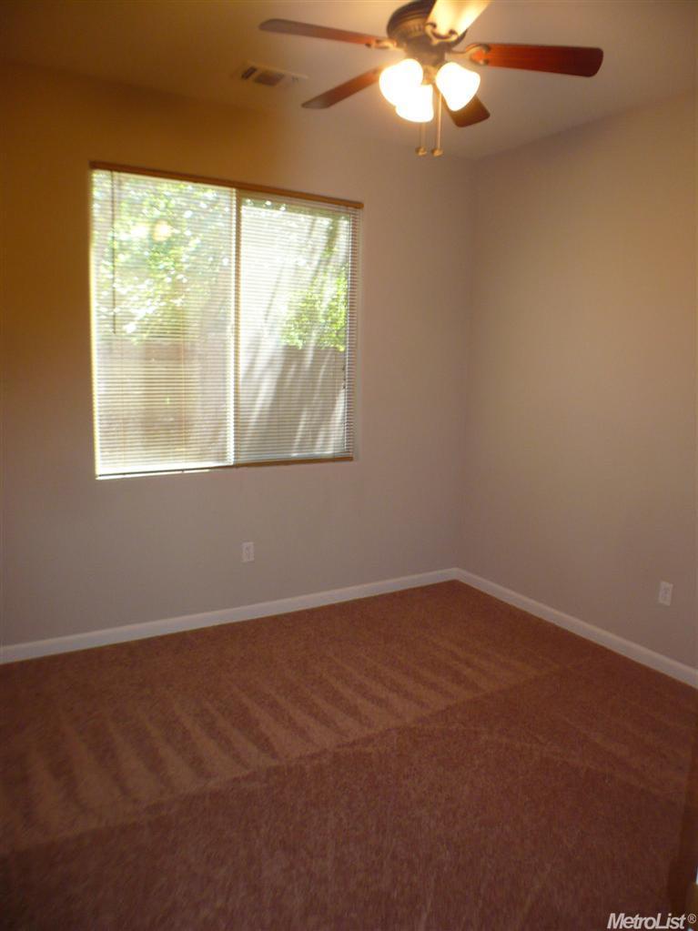20 E South St, Tracy, CA 95376 photo 9
