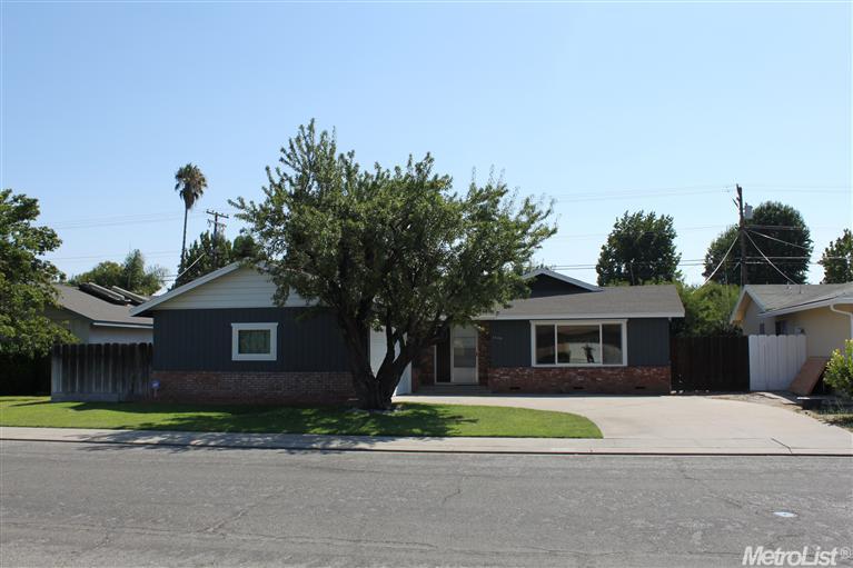 2500 Cheryl Ln, Modesto, CA 95350 photo 1