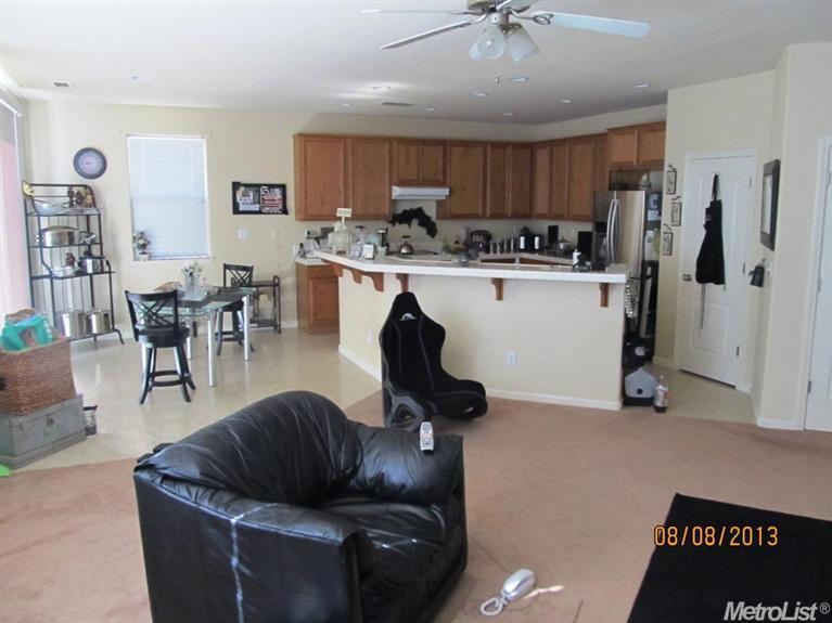 17372 Stone Celler Way, Lathrop, CA 95330 photo 2
