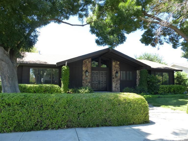 1075 Steele, Gustine, CA 95322 photo 1