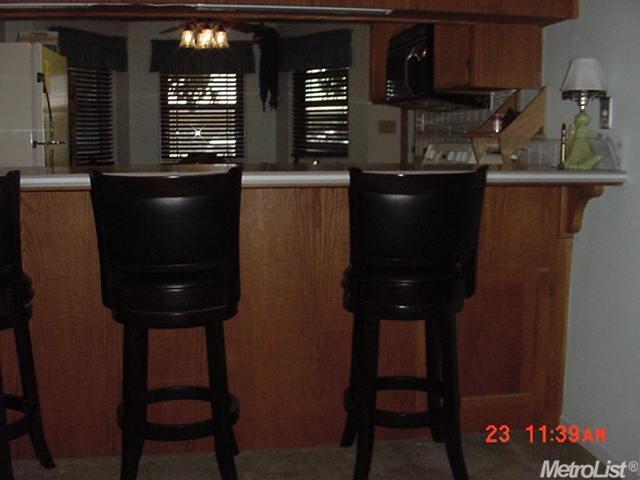 1155 Grove, Gustine, CA 95322 photo 4