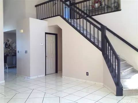 441 Gonzalez, Tracy, CA 95376 photo 2