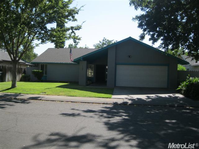 2604 Cabernet Ct, Modesto, CA 95355 photo 1