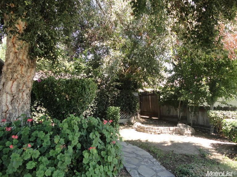 3305 Moonview Dr, Ceres, CA 95307 photo 3